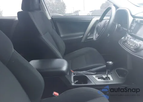 2018 Toyota Rav4 Xle from USA, damaged, VIN 2T3RFREV0JW850593